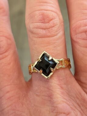 NWOT Kendra Scott Gold Ring with Dark Gray/Black Square Stone, Size 7